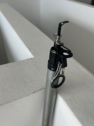 Caña de pescar con carrete