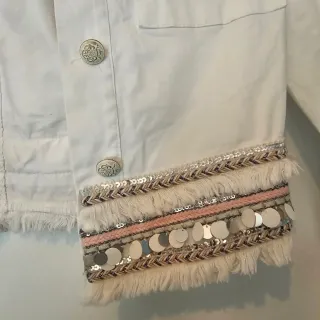 Cazadora Blanca Boho con Lentejuelas, flecos