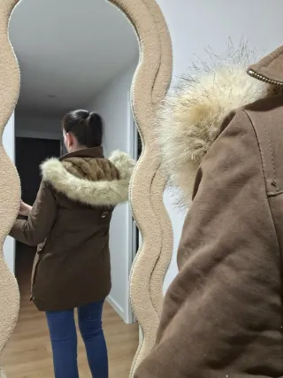 Abrigo / Parka Marrón Talla S