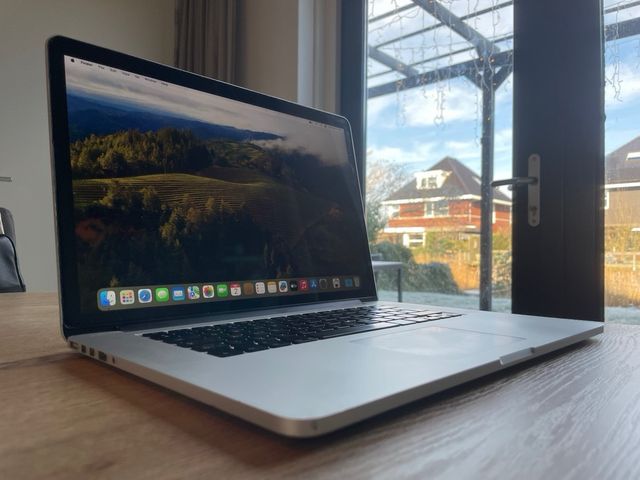MacBook Pro Apple 15inch, Retina -16GB / 500GB SSD