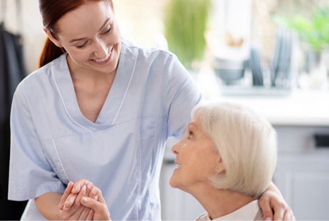 Interina para cuidados persona mayor.