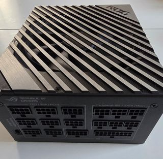 Fuente Alimentación ASUS ROG Thor 1200W PlatinumII