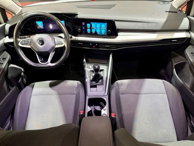 Volkswagen Golf 2021