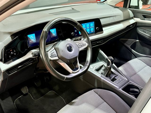 Volkswagen Golf 2021