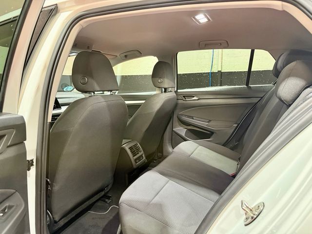 Volkswagen Golf 2021