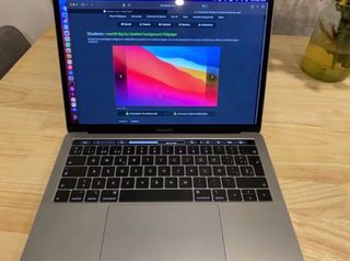 MacBook Pro 13 pollici, 2019, due porte Thunderbolt 3