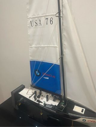 Maqueta Barco BMW Oracle Racing