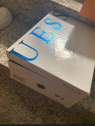 Guess Scarpe con tacco e con scatola
