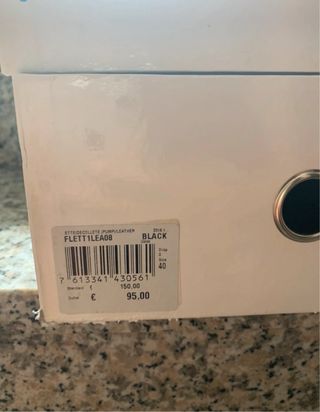 Guess Scarpe con tacco e con scatola