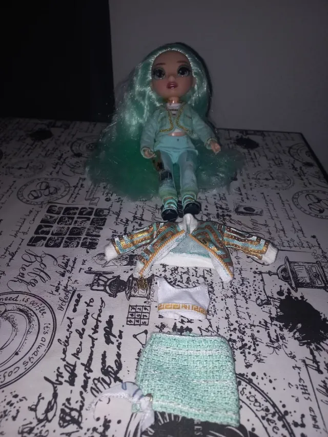 Muñeca Rainbow High