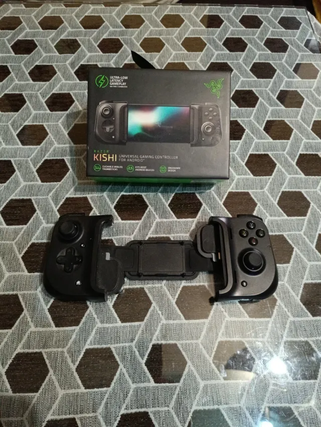 Razer Kishi Universal Gaming Controller