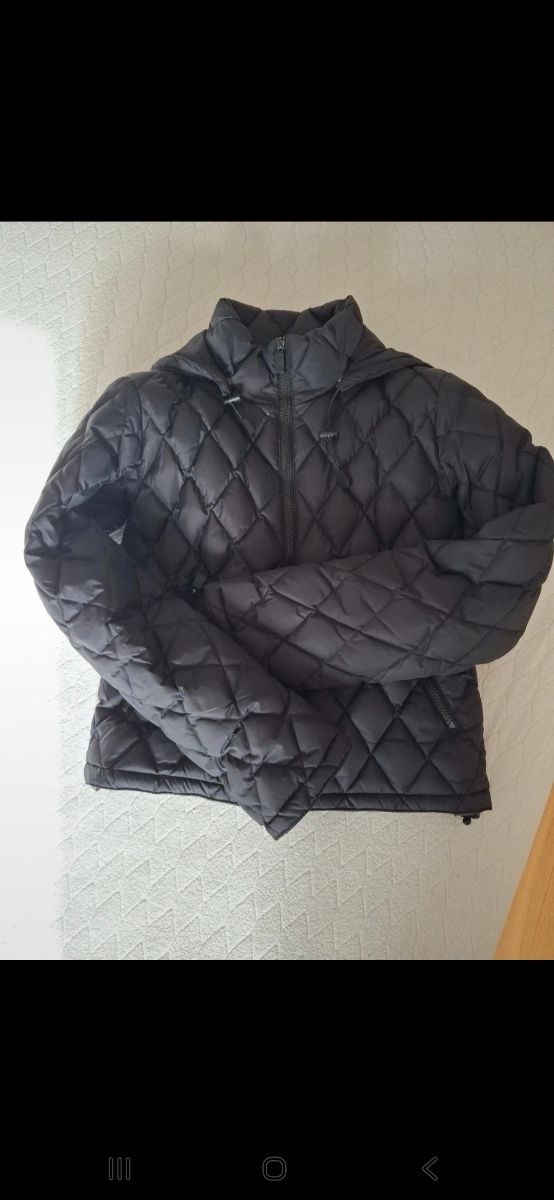 Piumino Aspesi nero trapuntato con cappuccio