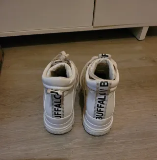 Botines Buffalo ASPHA NC MID BS♻️