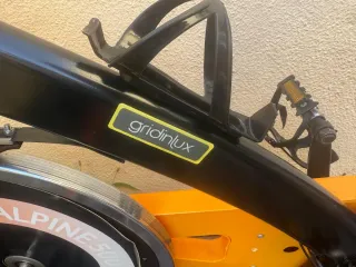 Bicicleta Estática Negra y Naranja