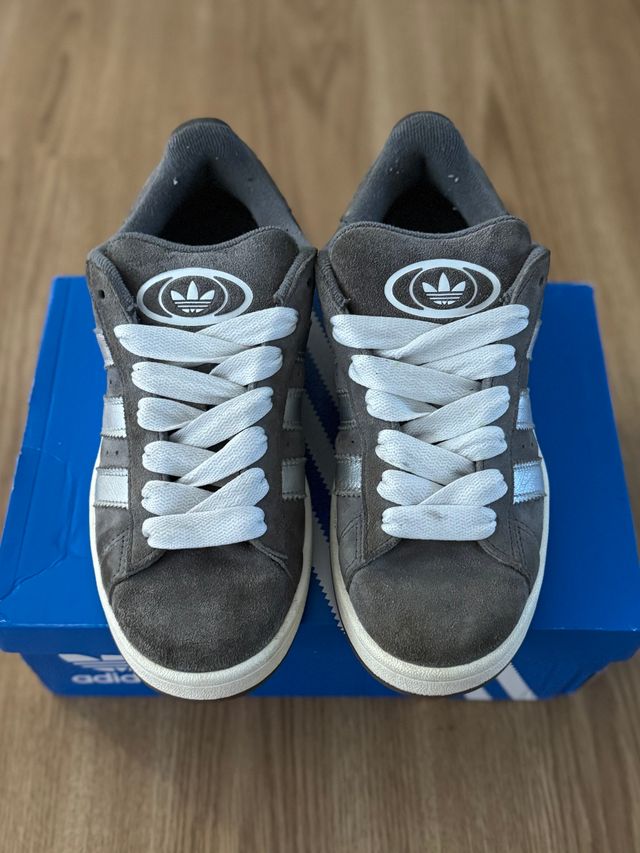 Adidas Campus 00s Gris Blanco