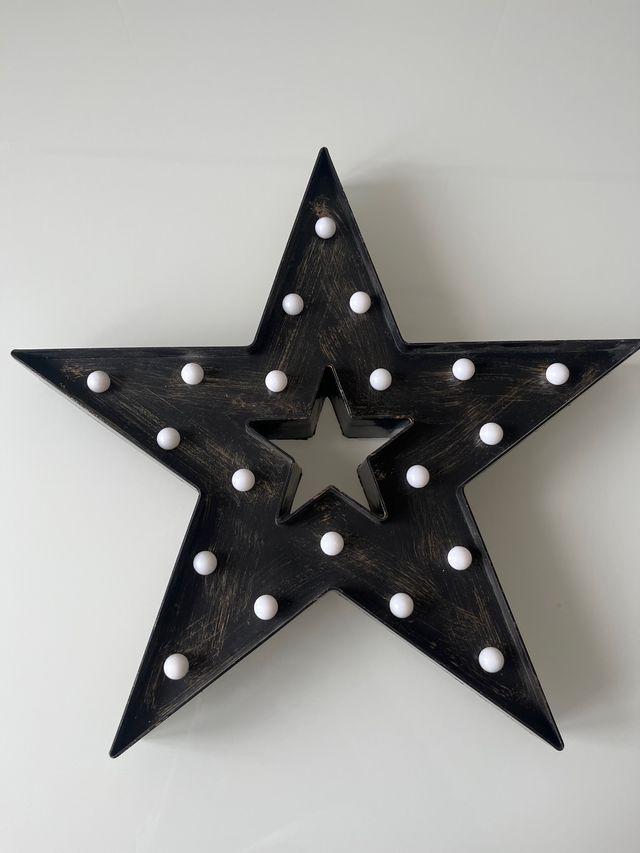 Estrella decorativa con luz