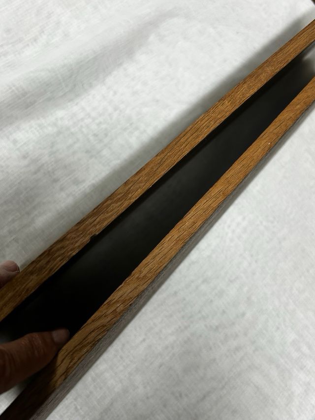 Coppia di pannelli decorativi in legno intagliati