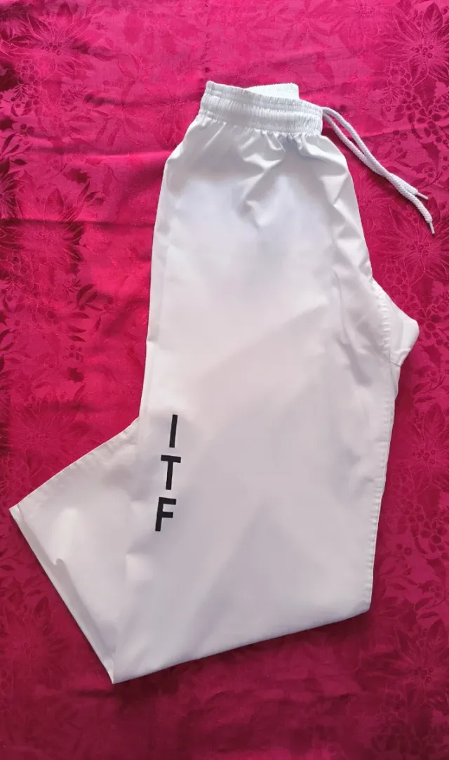 Kimono IKARA Taekwondo/ Blanco