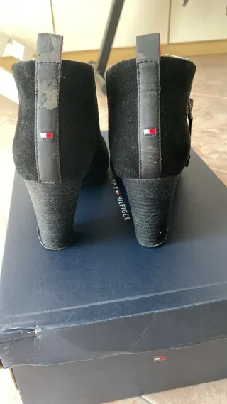 Stivaletti Tommy Hilfiger neri