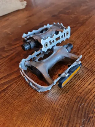 Pedales rodamientos, y cables freno,