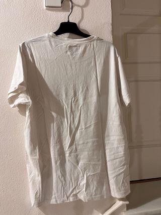 Camiseta Scalpers blanca logo