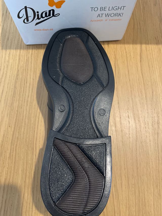 Zapatos de trabajo para uso profesional.