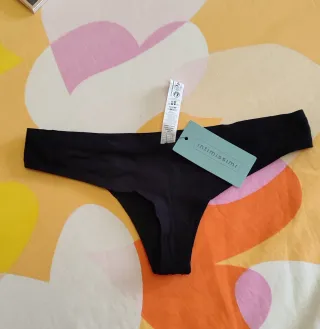 Ropa interior mujer brasileña