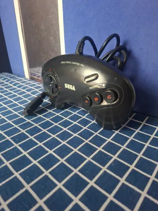 MEGADRIVE ORIGINAL MANDO DETALLES ROJO