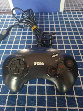 MEGADRIVE ORIGINAL MANDO DETALLES ROJO