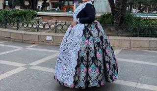 Traje de Fallera negro
