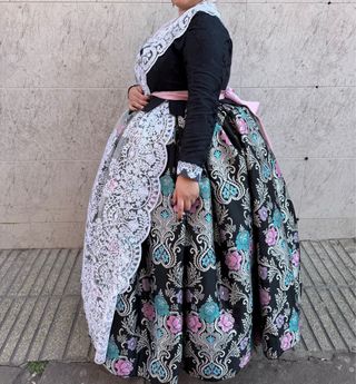 Traje de Fallera negro