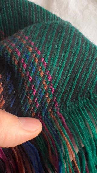 Bufanda / pañuelo grande  lana Pierre Cardin.