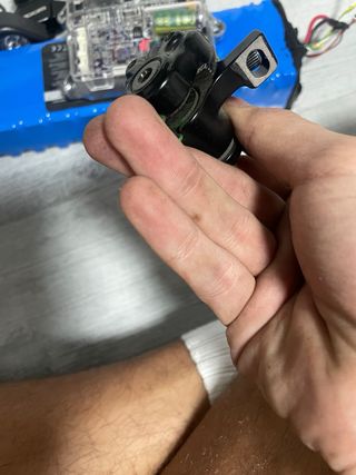 Pinza de freno para patinete eléctrico