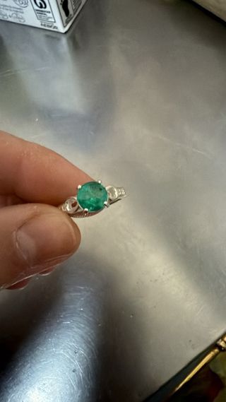 Joyas con esmeraldas naturales