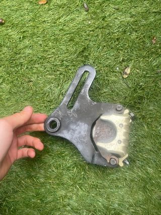 Pinza Freno Trasera Yamaha YZF R125