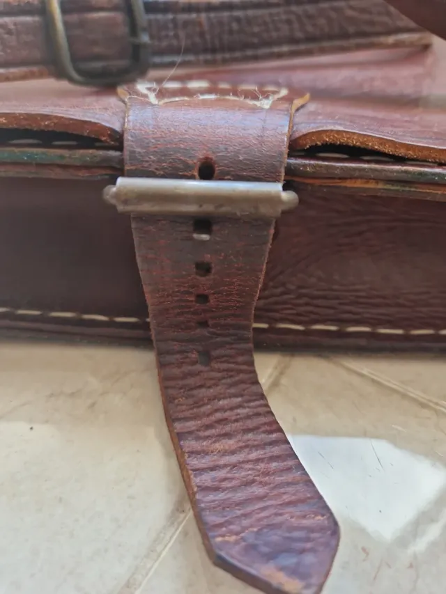 Bandolera Nlsa de couro marrom