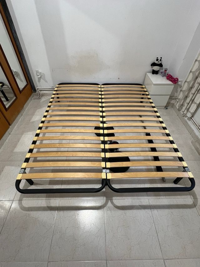 Base de cama 200x160x30 – Muy buen estado – 40 €