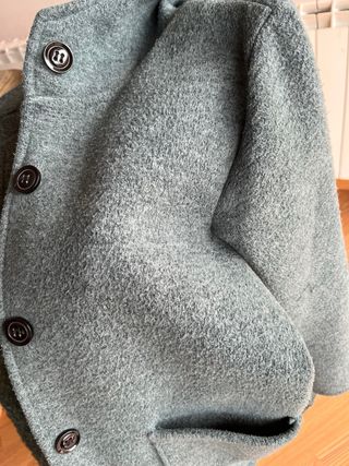 Abrigo de paño, verde oscuro con bufanda a juego