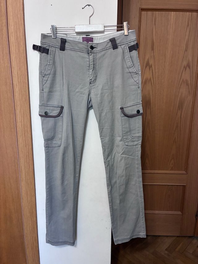 Pantalón cargo gris Trucco