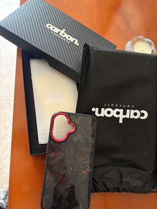 Funda Carbon Concept Forjado Roja IPhone 16