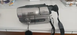 Videocámara Canon UC-V300