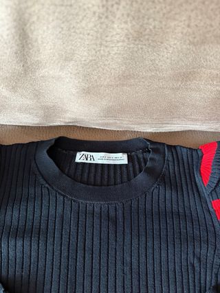 Jersey Zara Rayas Negras y Rojas