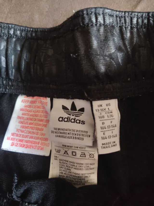 Pantalón Adidas Negro Estampado