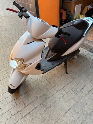 Yamaha Jog RR 49cc REFRIGERADA POR AGUA
