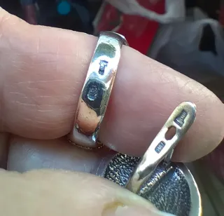 Conjunto Anillo y Pendientes.