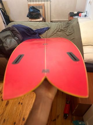 Tabla surf twin 5.9 31L marca/ Atisha