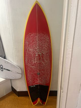 Tabla surf twin 5.9 31L marca/ Atisha