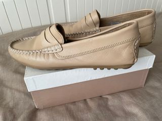 Mocasín piel. Arena. TNY. T35