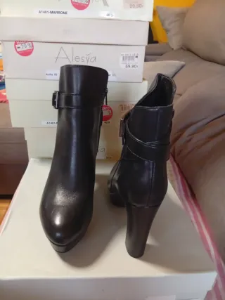 Botines negros Alesya talla 39