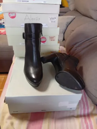 Botines negros Alesya talla 39